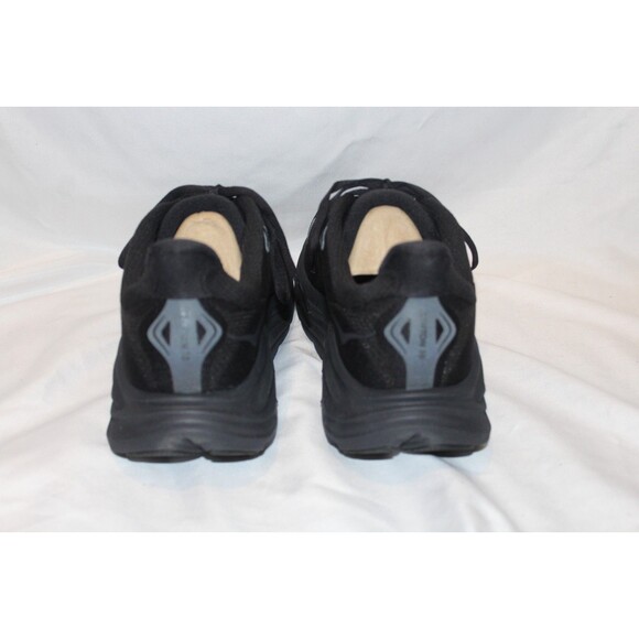 NIB Hoka One Men\'s Clifton 10 WIDE Running Athletic Sneakers‎ BBLC BLACK